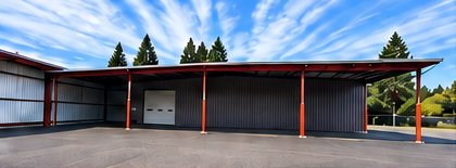7,548 SF Warehouse · 812 McClaine St photo