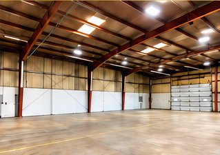7,548 SF Warehouse · 812 McClaine St photo