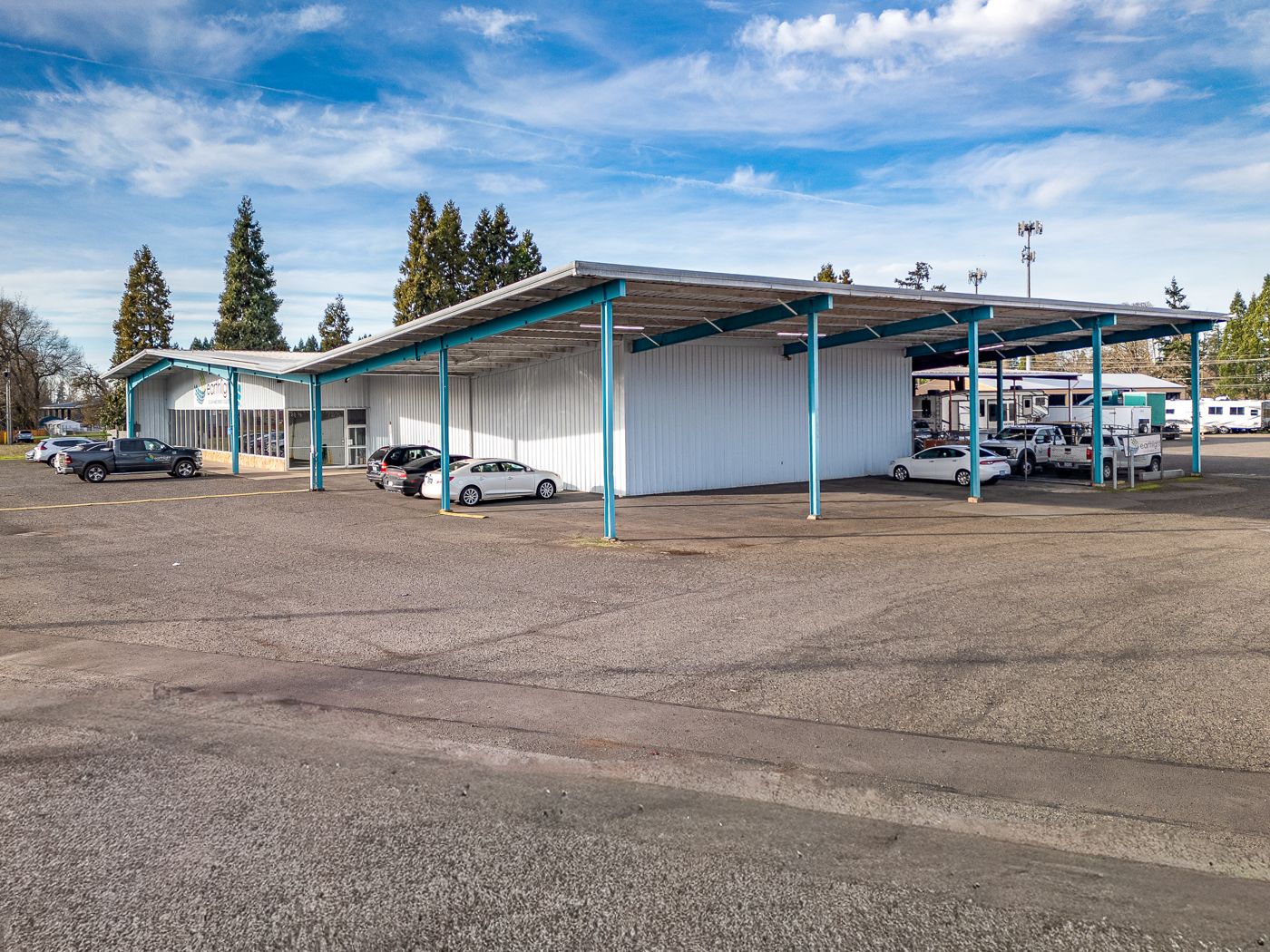 2.82 Industrial Acres + 18,400 SF Building photo